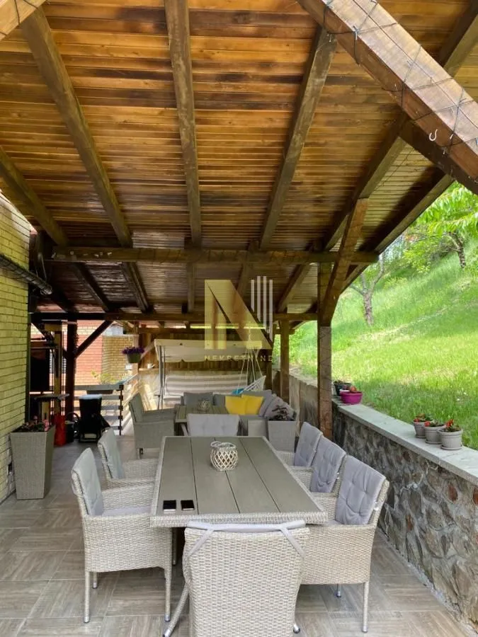 Prodaja, kuća, 150m², Rakovac, Novi Sad Sve Podlokacije