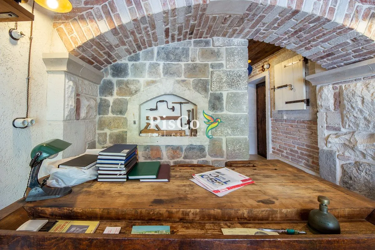 Rent, office space, 42m², Centar, Podgorica