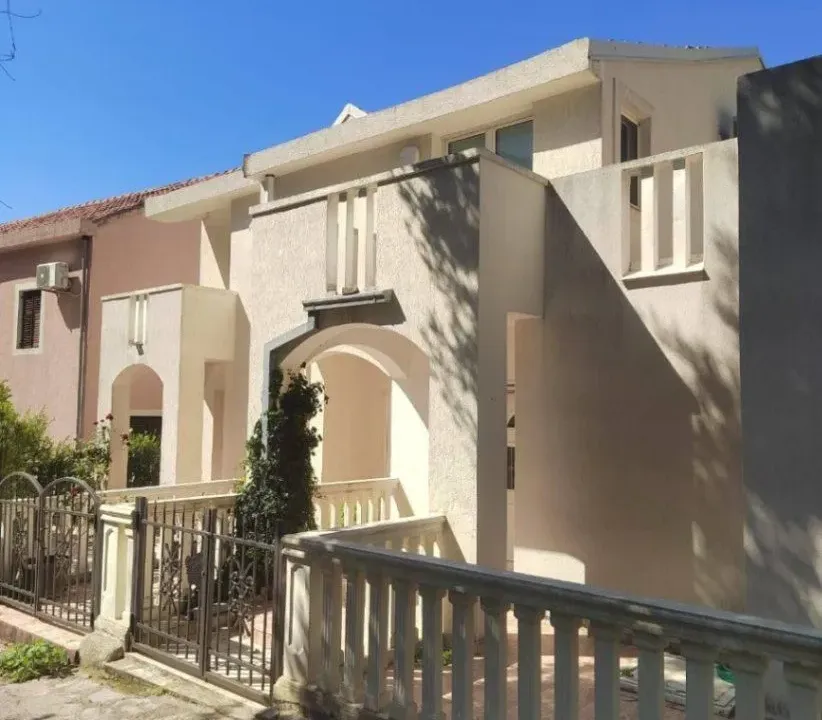 Sale, two bedroom apartment, 71m², Bečići, Budva