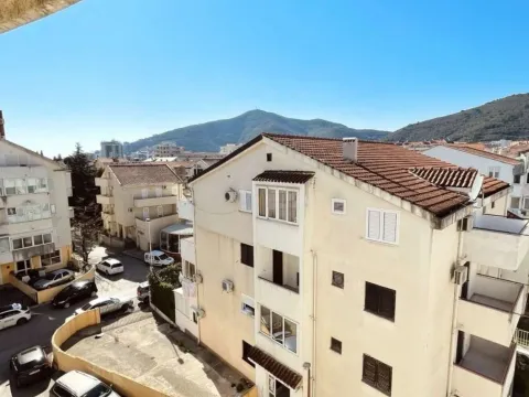 Izdavanje, jednosoban stan, 52m², Adok, Budva - image 15