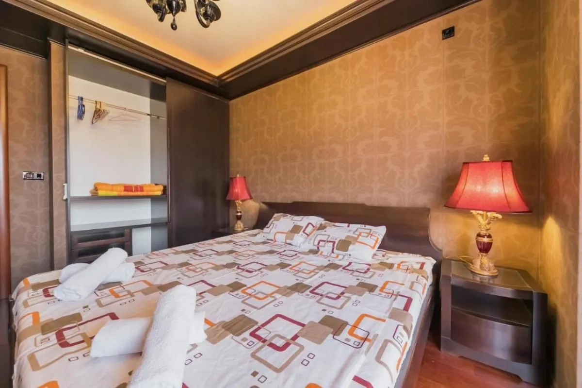 Sale, two bedroom apartment, 80m², Dobrota, Kotor