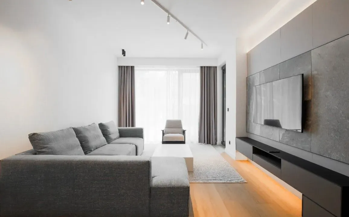 Izdavanje, jednosoban stan, 45m², Centar, Budva