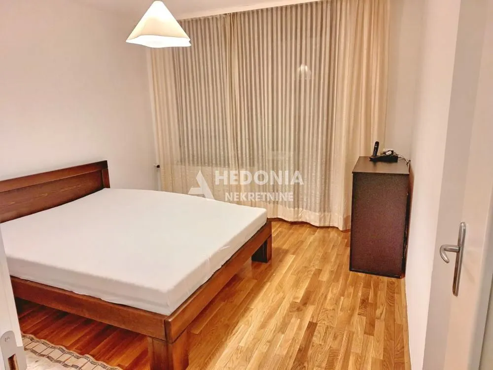 Rent, four bedroom apartment, 105m², Crveni Krst, Beograd