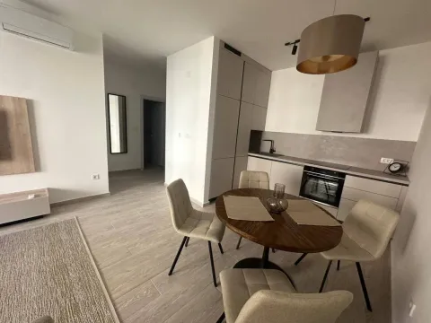 Sale, one bedroom apartment, 58m², Bečići, Budva - image 4