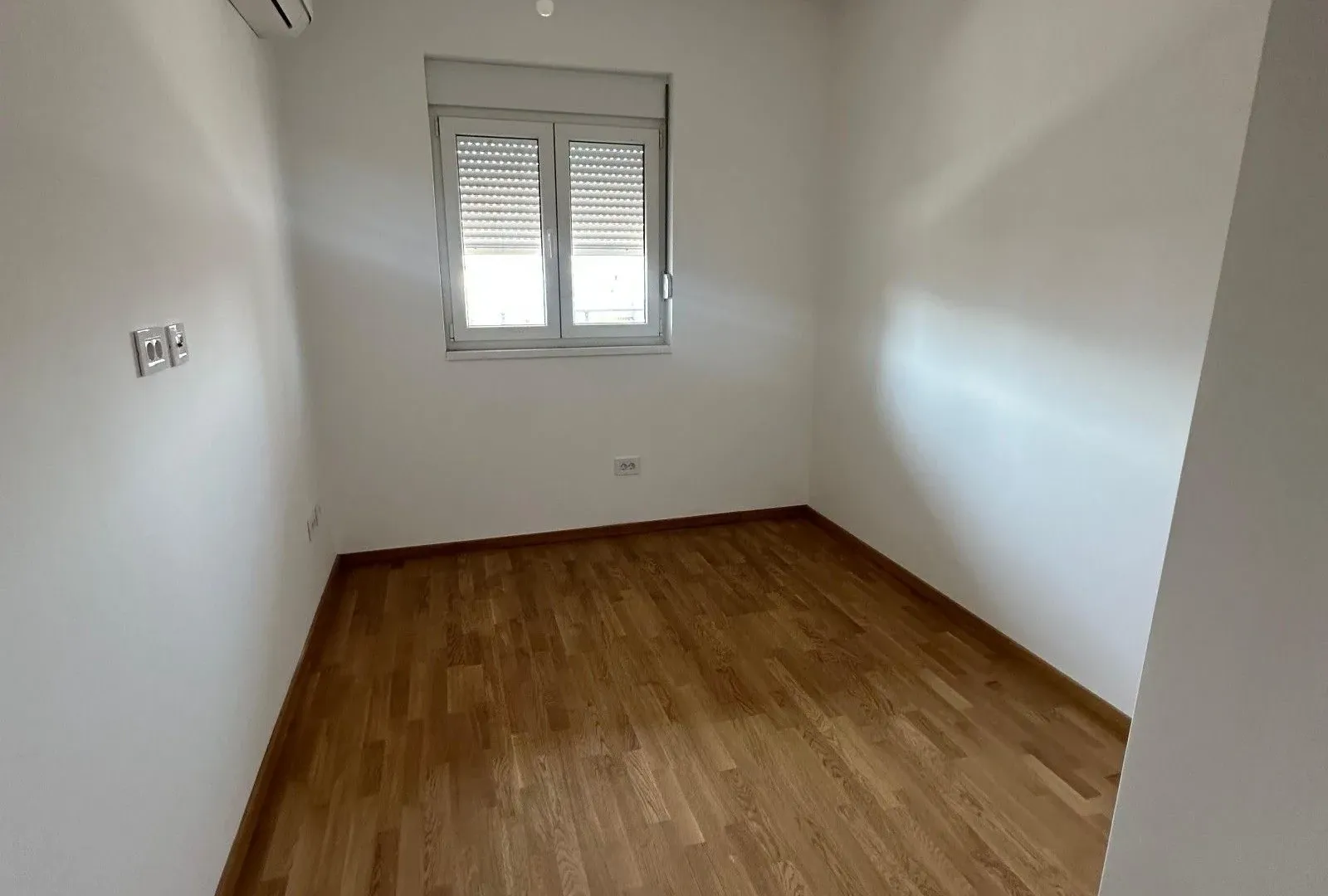 Prodaja, trosoban stan, 104m², Stari Aerodrom, Podgorica