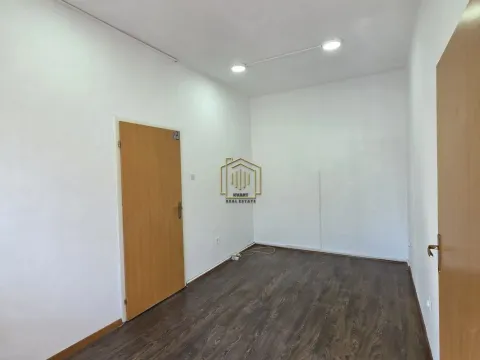 Sale, office space, 143m², Podgorica, Crna Gora - image 18