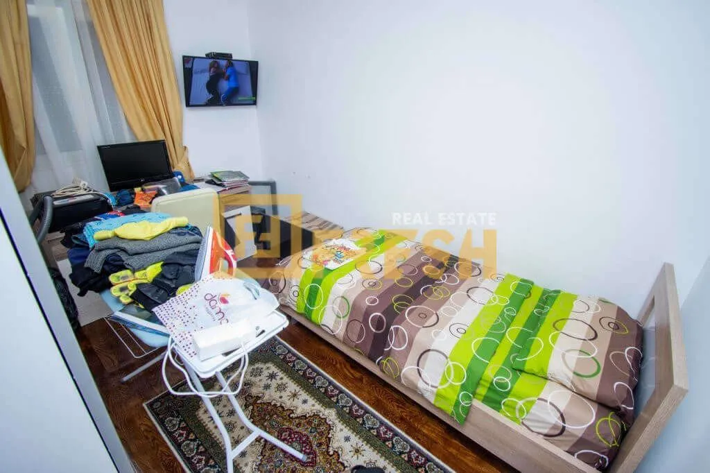 Prodaja, kuća, 220m², Ostalo, Podgorica