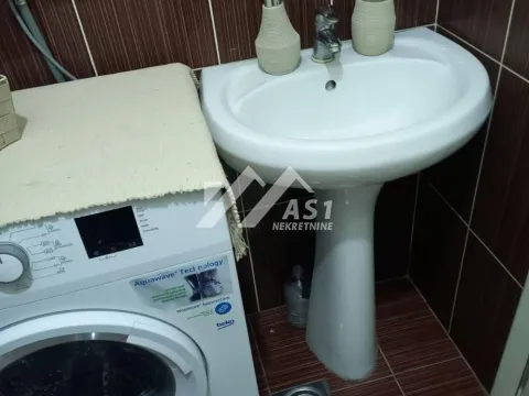 Izdavanje, jednosoban stan, 29m², Bulevar Evrope, Novi Sad Sve Podlokacije - image 7