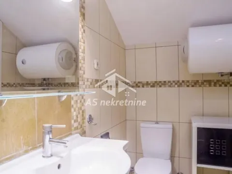 Rent, four bedroom apartment, 140m², Đeram Pijaca, Beograd - image 30