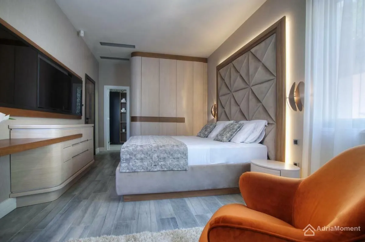 Prodaja, kuća, 190m², Prijevor, Budva