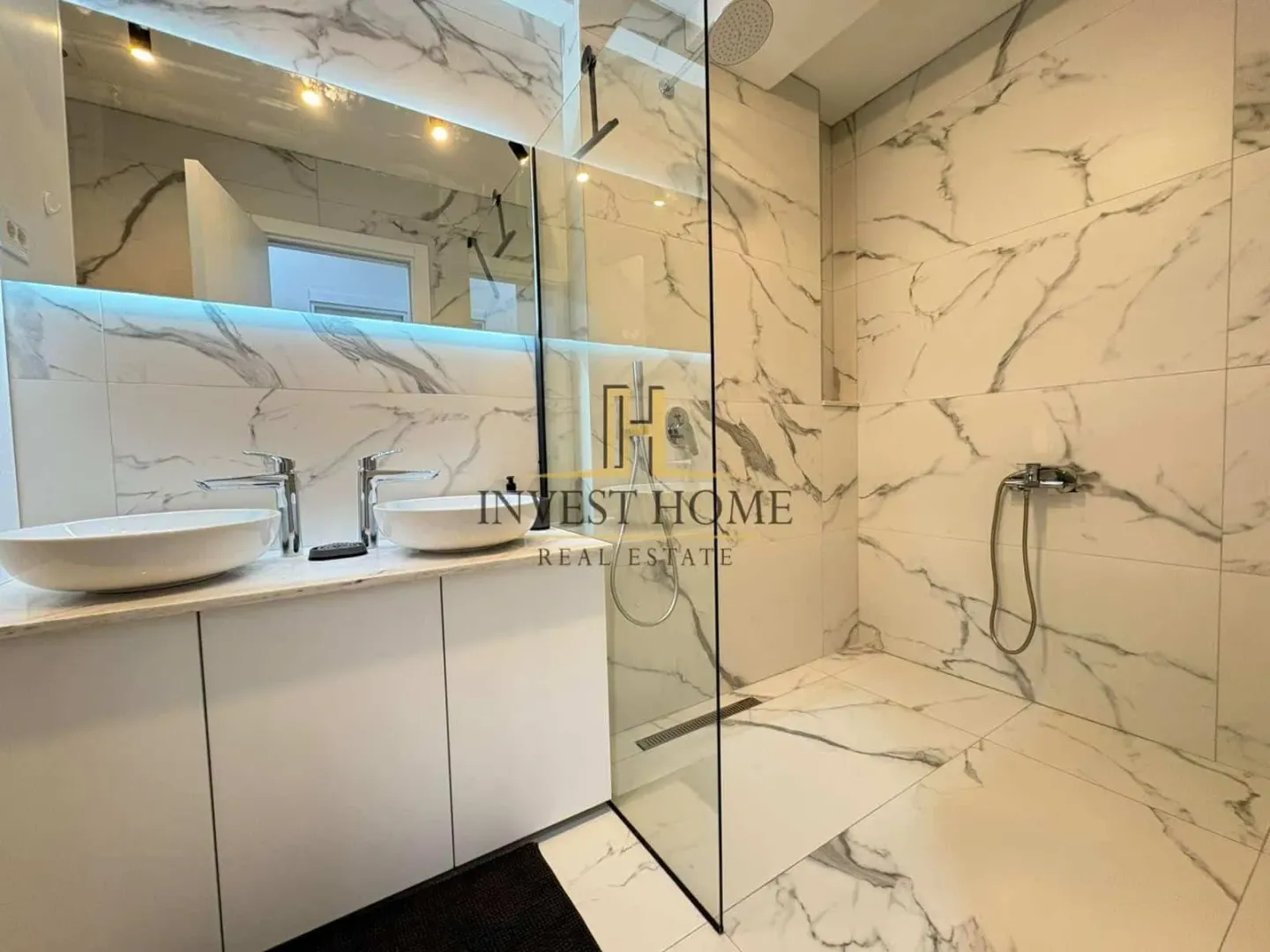 Izdavanje, jednosoban stan, 55m², Centar, Podgorica