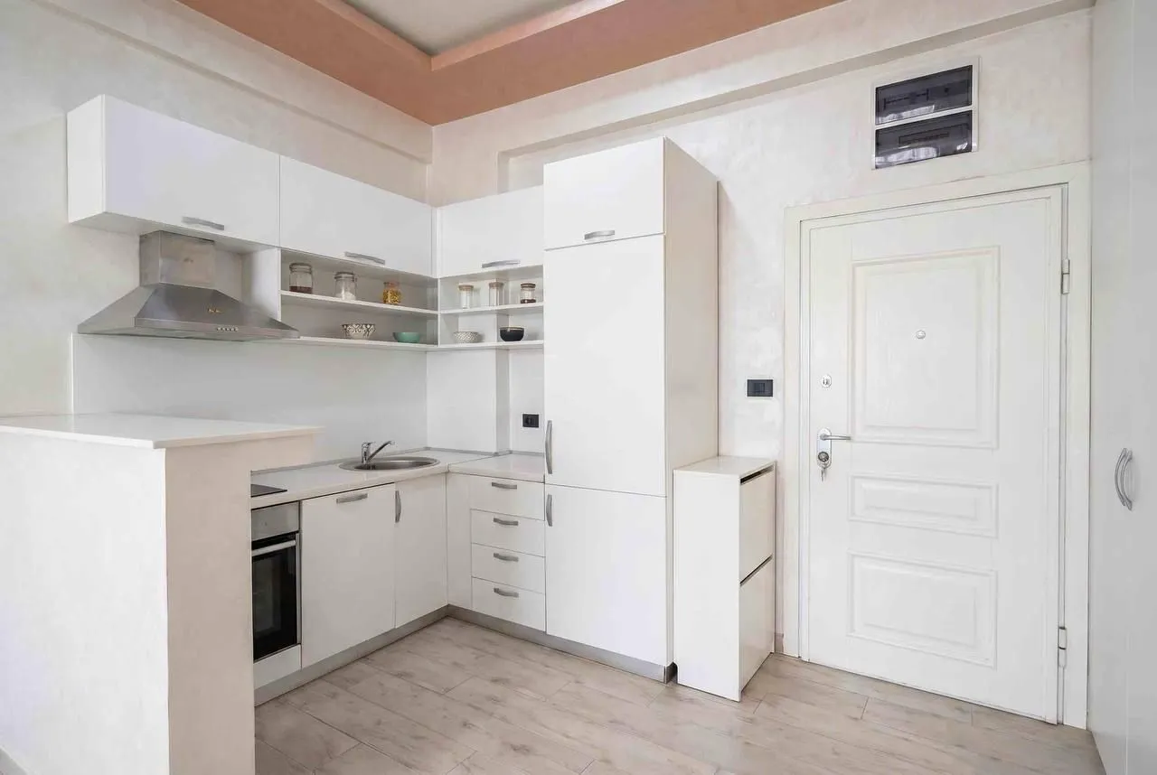 Izdavanje, jednosoban stan, 44m², Centar, Budva