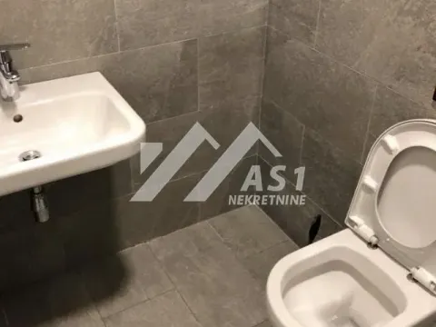 Izdavanje, dvosoban stan, 40m², Centar, Novi Sad - image 9