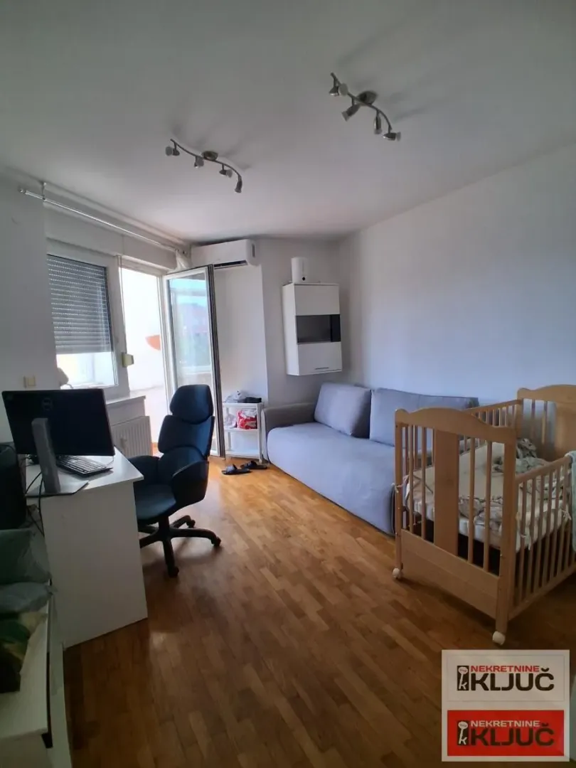 Prodaja, trosoban stan, 79m², Grbavica, Novi Sad Sve Podlokacije