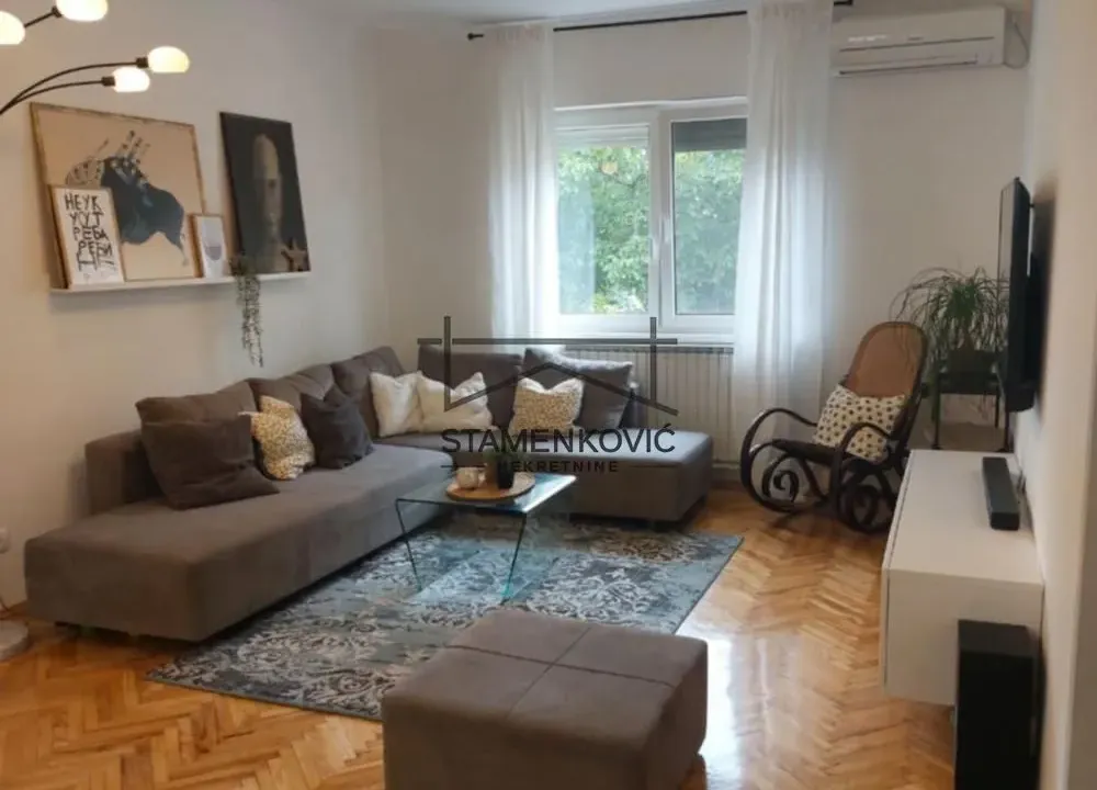 Sale, house, 360m², Veternik, Novi Sad Sve Podlokacije