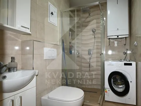 Izdavanje, dvosoban stan, 74m², Zabjelo, Podgorica - image 11