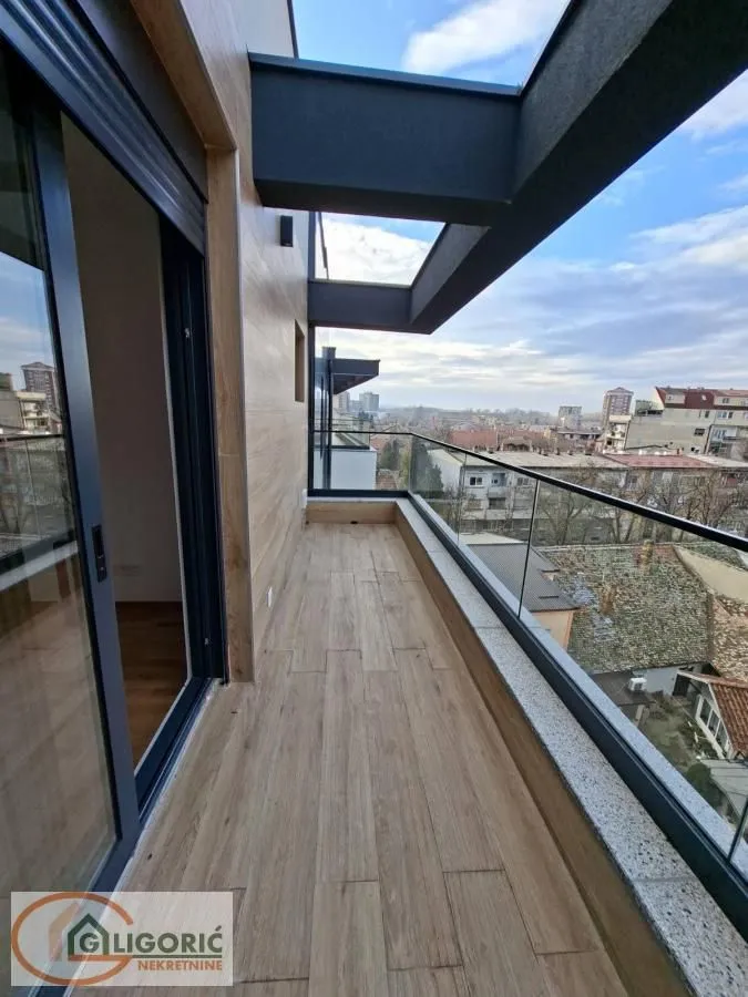 Prodaja, trosoban stan, 78m², Pančevo, Srbija