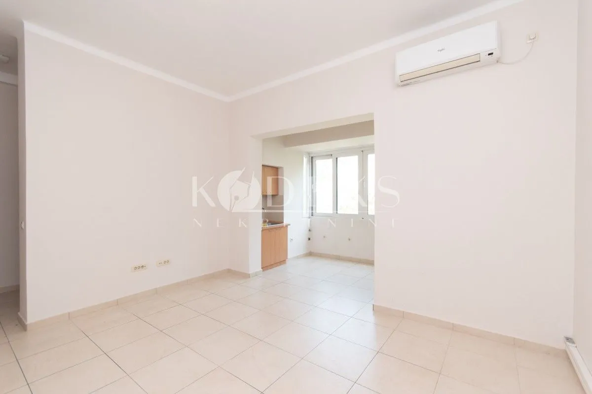 Rent, office space, 91m², Centar, Podgorica