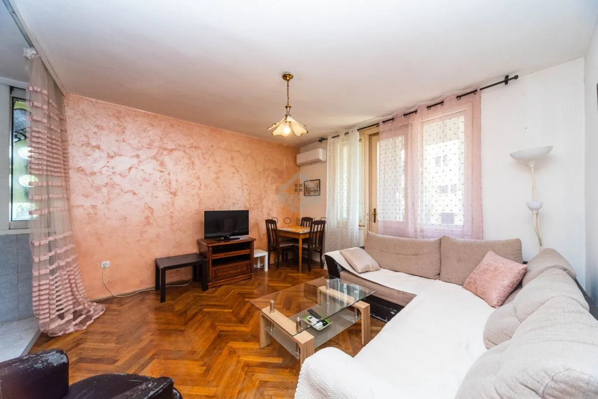 Rent, one bedroom apartment, 45m², Preko Morače, Podgorica