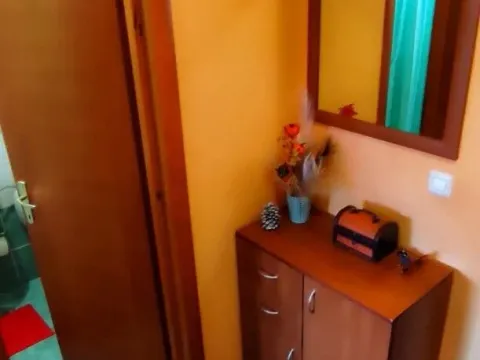 Izdavanje, jednosoban stan, 38m², Stari Aerodrom, Podgorica - image 9