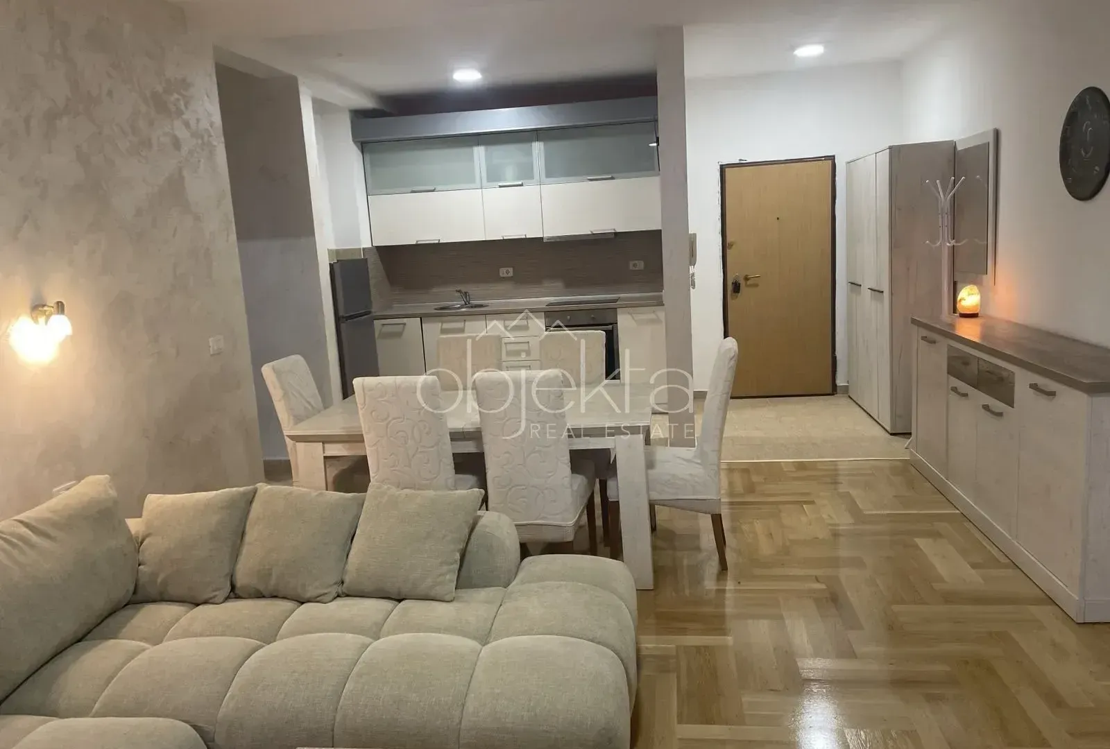 Rent, apartment, 84m², Tivat, Crna Gora