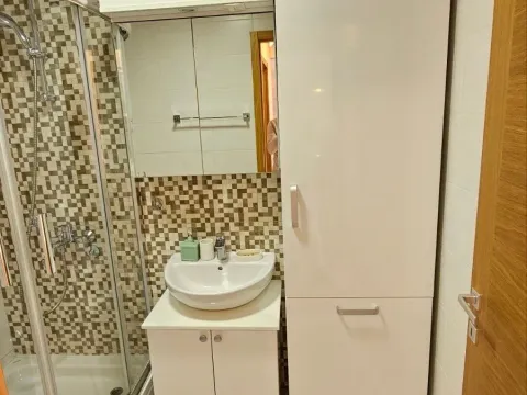 Izdavanje, dvosoban stan, 64m², City Kvart, Podgorica - image 5