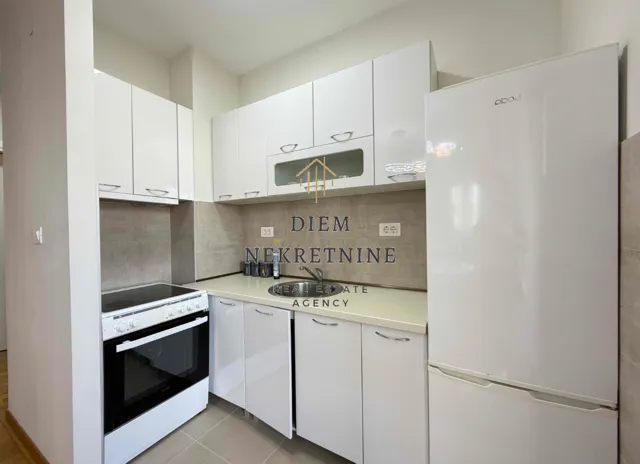 Izdavanje, jednosoban stan, 47m², City Kej, Podgorica