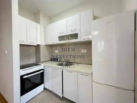 Izdavanje, jednosoban stan, 47m², City Kej, Podgorica - image 9