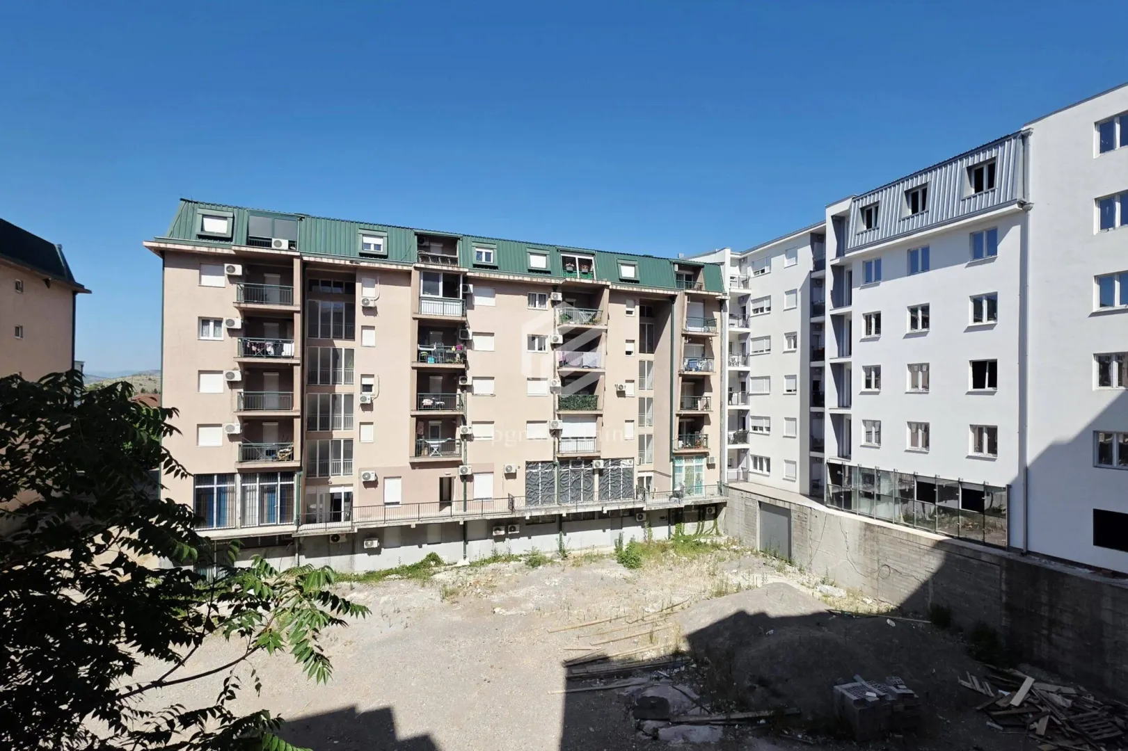 Prodaja, dvosoban stan, 62m², Krivi Most, Podgorica