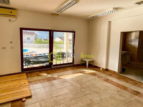 Sale, office space, 190m², Risan, Kotor - image 2