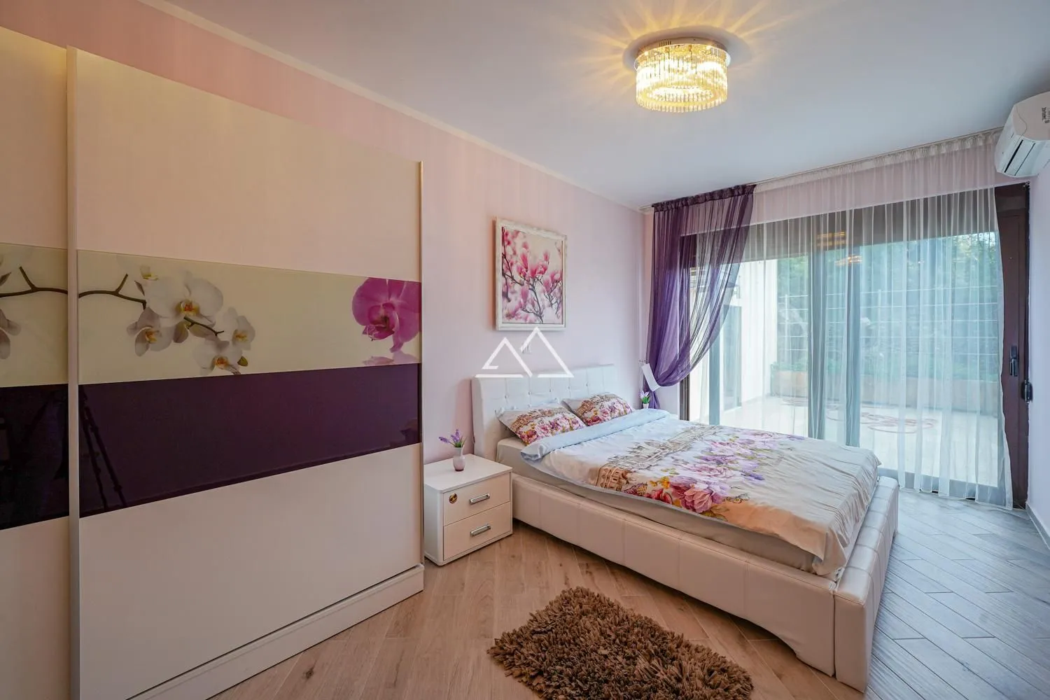 Prodaja, dvosoban stan, 242m², Dobra Voda, Budva