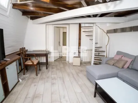 Izdavanje, dvosoban stan, 52m², Vračar Centar, Vračar Sve Podlokacije - image 2