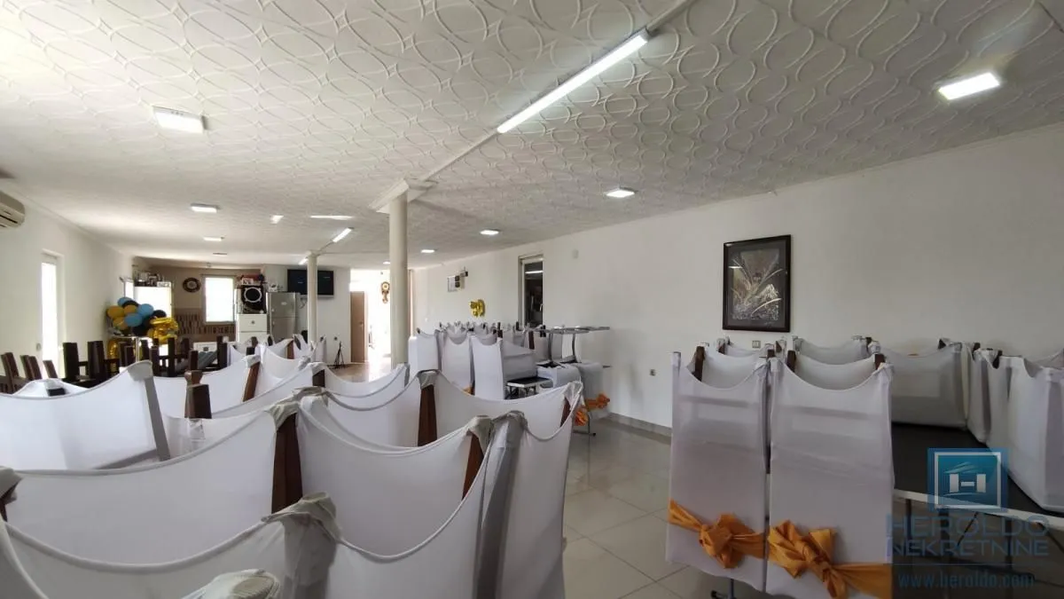 Rent, office space, 100m², Vašarište, Jagodina