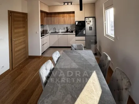 Prodaja, dvosoban stan, 72m², New City, Podgorica - image 4