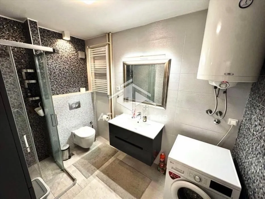 Izdavanje, četvorosoban stan, 94m², Lion, Zvezdara Sve Podlokacije