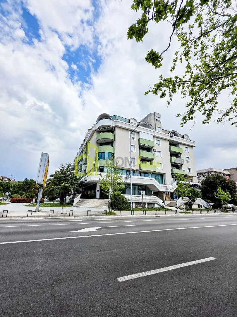 Sale, office space, 92m², Preko Morače, Podgorica