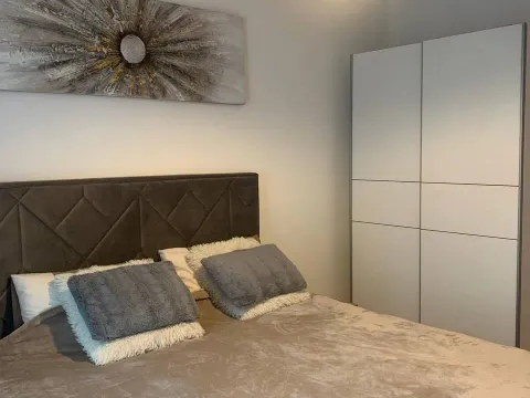 Rent, one bedroom apartment, 45m², Bečići, Budva - image 6