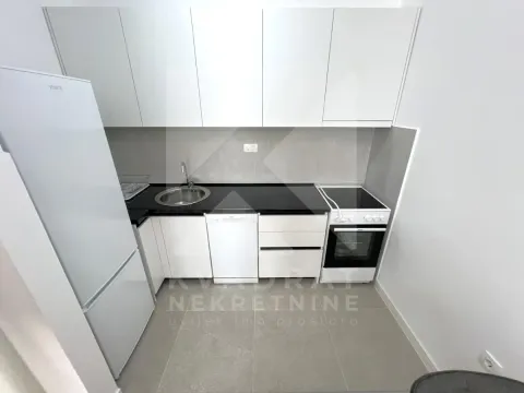 Rent, one bedroom apartment, 42m², Stari Aerodrom, Podgorica - image 4