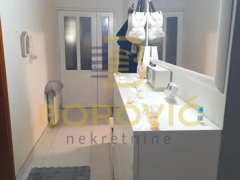 Prodaja, kuća, 350m², Surčin, Beograd - image 7