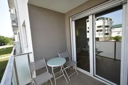 Izdavanje, jednosoban stan, 55m², Pobrežje, Podgorica - image 12