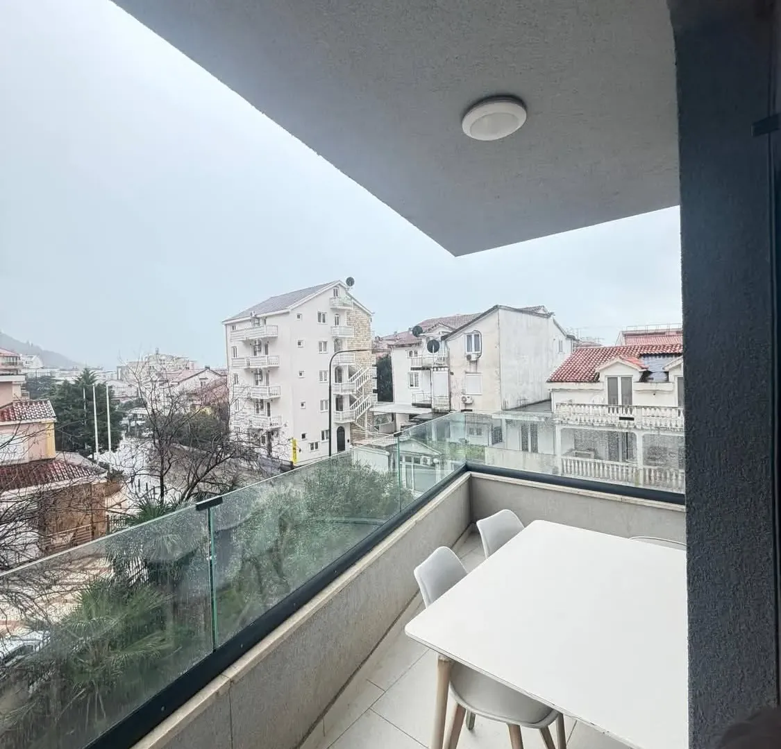Sale, two bedroom apartment, 58m², Podkošljun, Budva