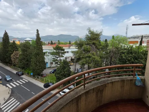 Rent, one bedroom apartment, 52m², Zagorič, Podgorica - image 18