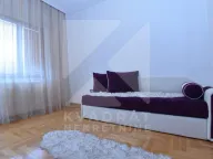 Rent, four bedroom apartment, 150m², Stari Aerodrom, Podgorica - image 12