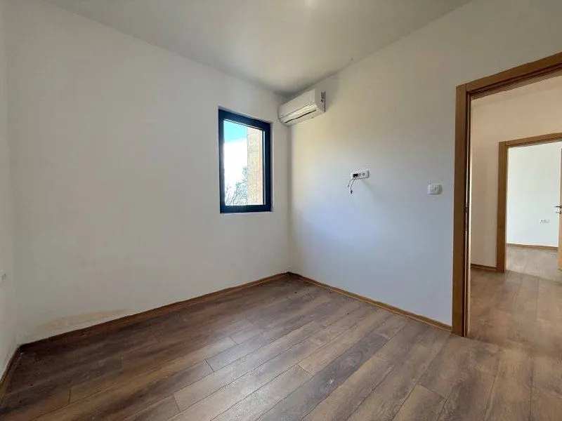 Prodaja, trosoban stan, 126m², Reževići, Budva