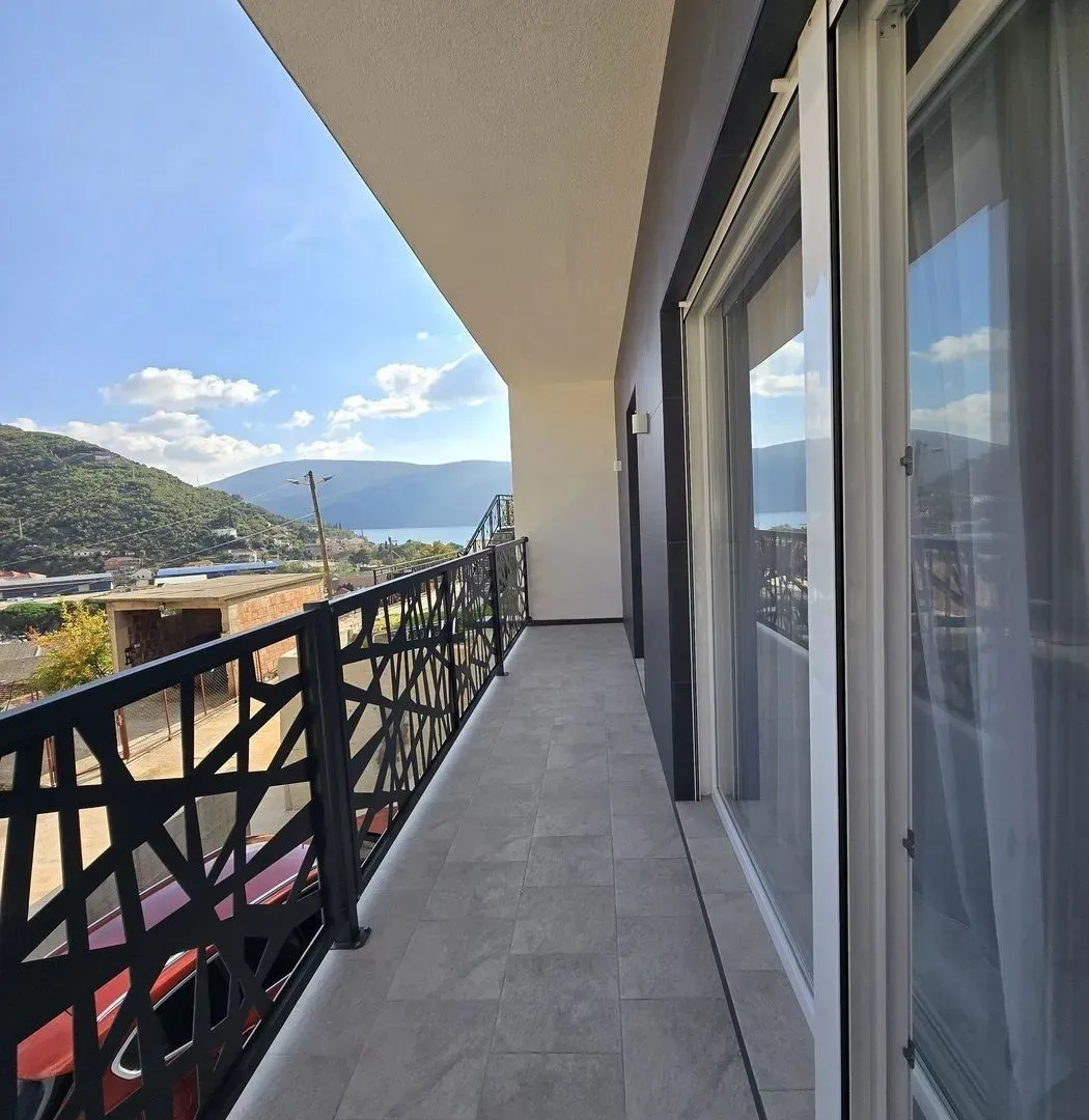 Prodaja, kuća, 140m², Zelenika, Herceg Novi