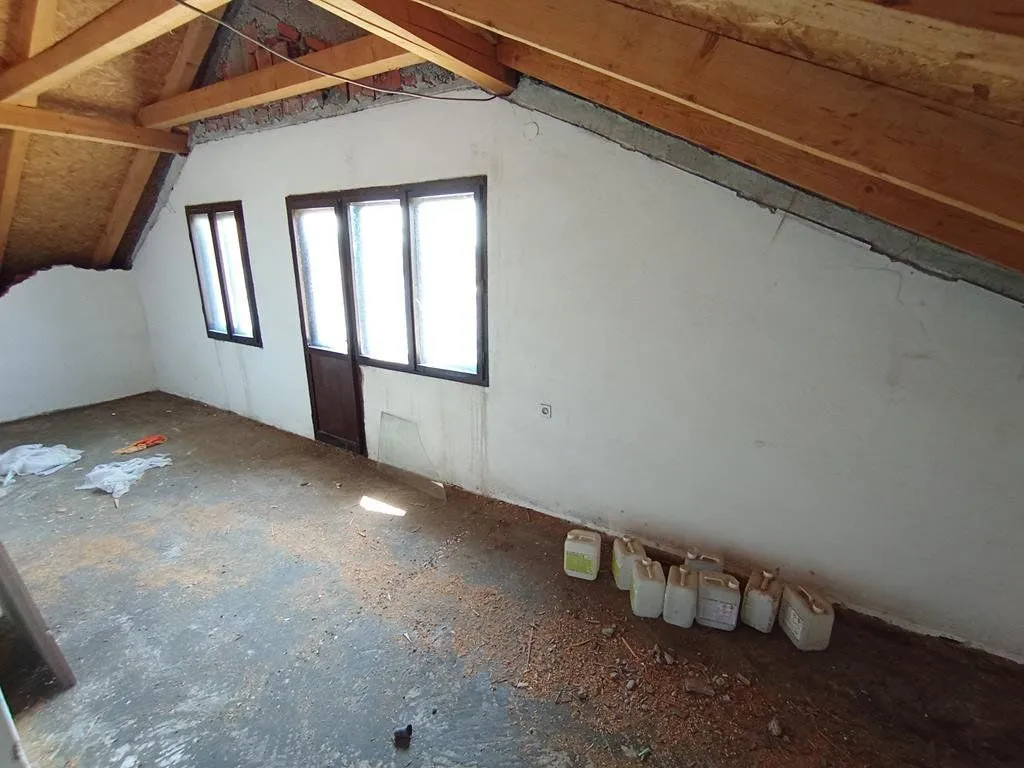 Sale, house, 300m², Tološi, Podgorica