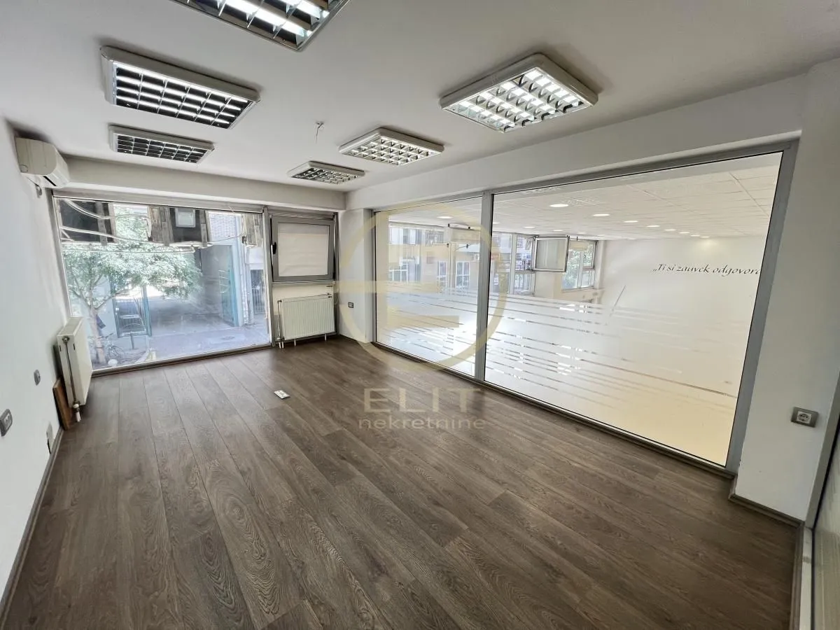 Rent, office space, 229m², Grbavica, Novi Sad Sve Podlokacije