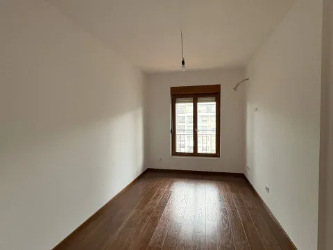 Sale, two bedroom apartment, 75m², Master Kvart, Podgorica - image 2