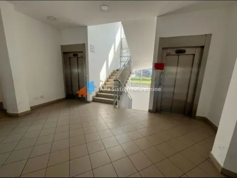 Izdavanje, trosoban stan, 107m², Novi Beograd Blok 67, Novi Beograd Sve Podlokacije - image 22