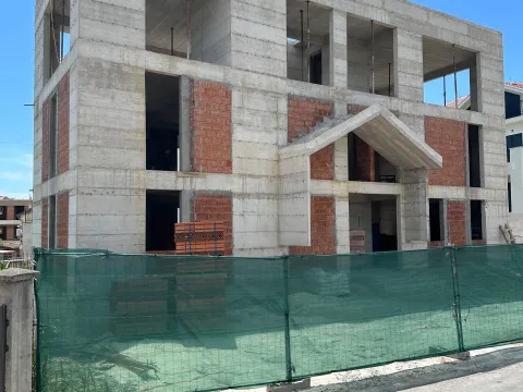 Prodaja, jednosoban stan, 48m², Dumidran, Tivat - image 3
